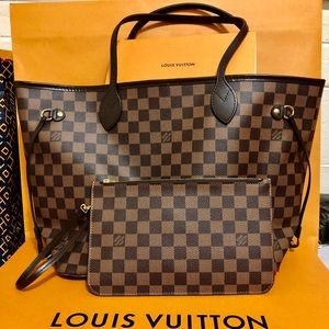 Louis Vuitton Neverfull MM handbag